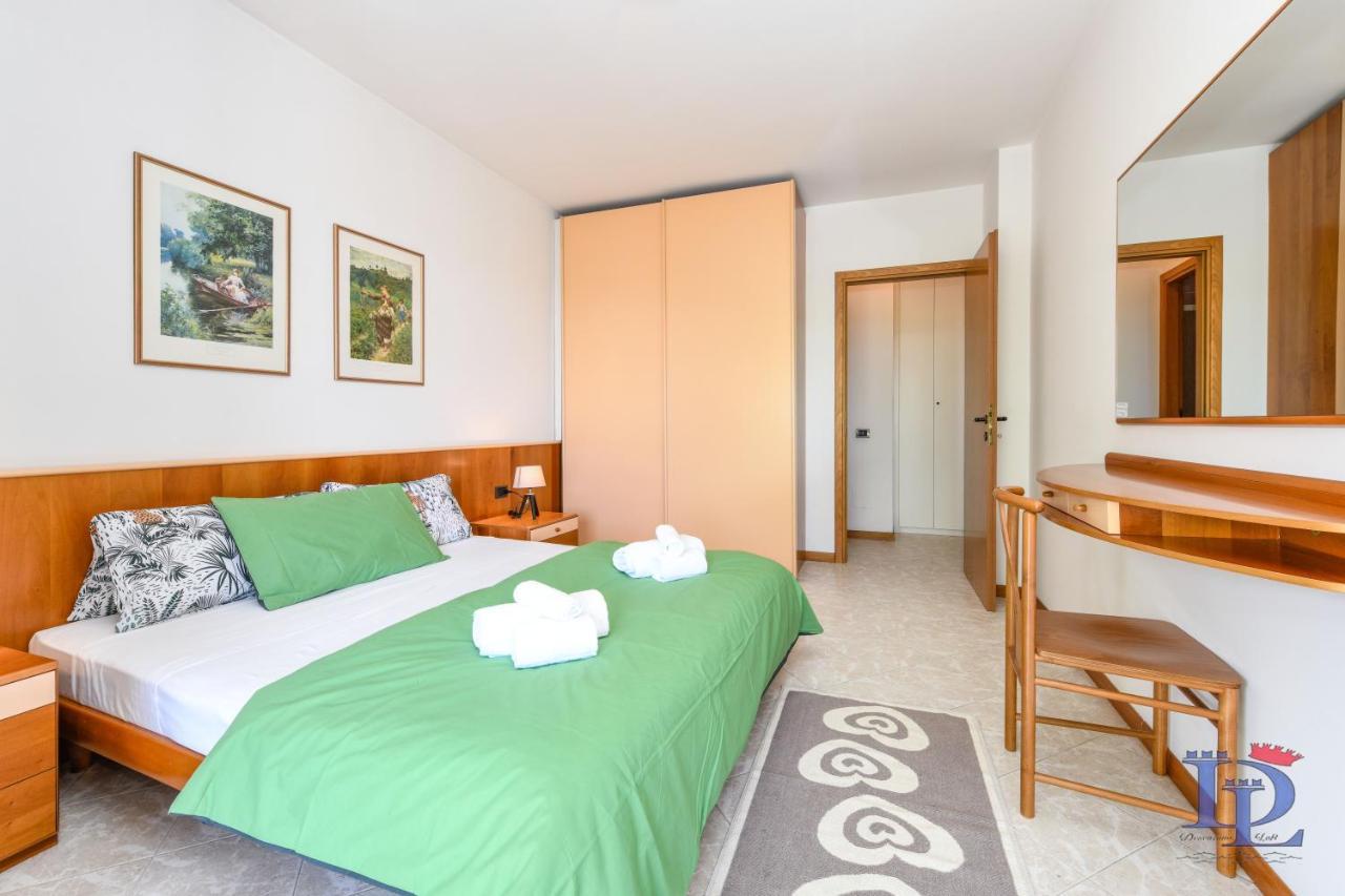 Desenzanoloft Official Partner Marriott Homes & Villas - A Casa Di Attila Desenzano del Garda Extérieur photo